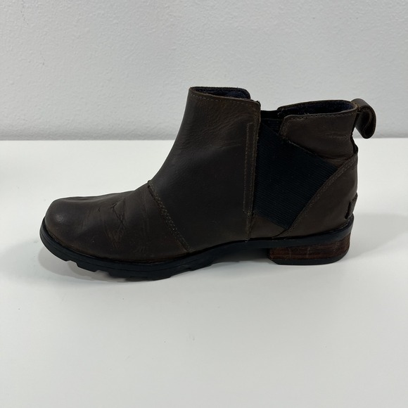 Sorel Women's Size 7 Emelie Waterproof Chelsea Booties Boots Gray Brown Black - Picture 10 of 13